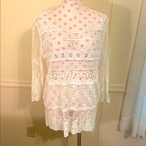 Chico’s White Lace Sheer Top Size 2 Like NEW Beautiful all occasion must have.